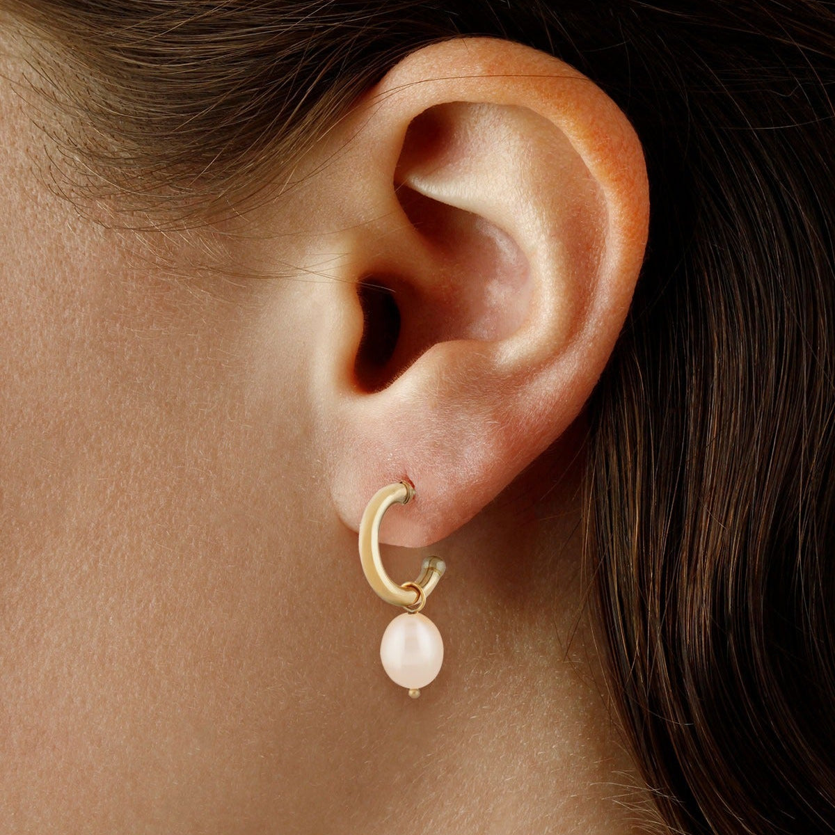 14kY Pearl Drop Hoop 03/601FWP