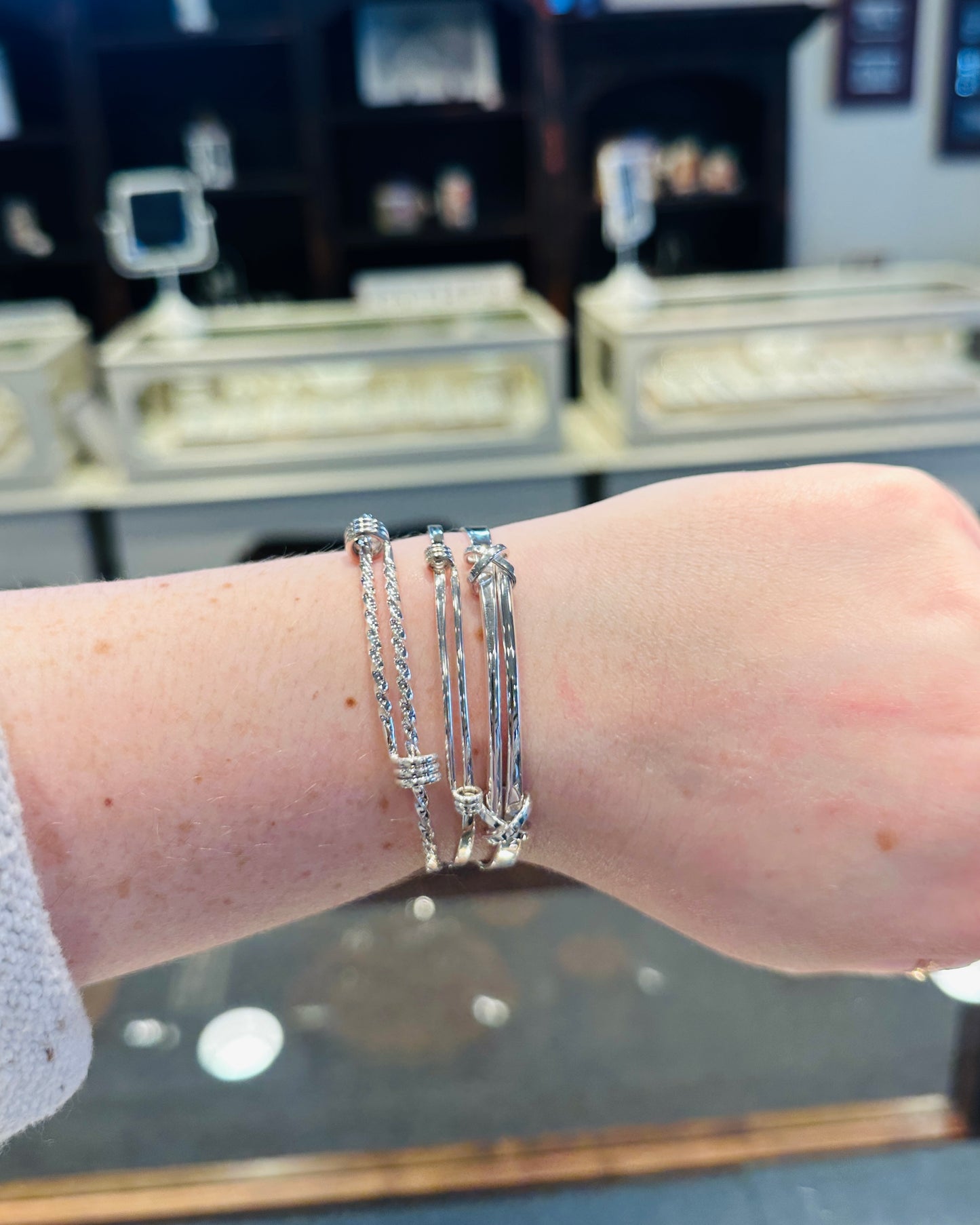 SS Petite Signature Bracelet BR16812 - LM