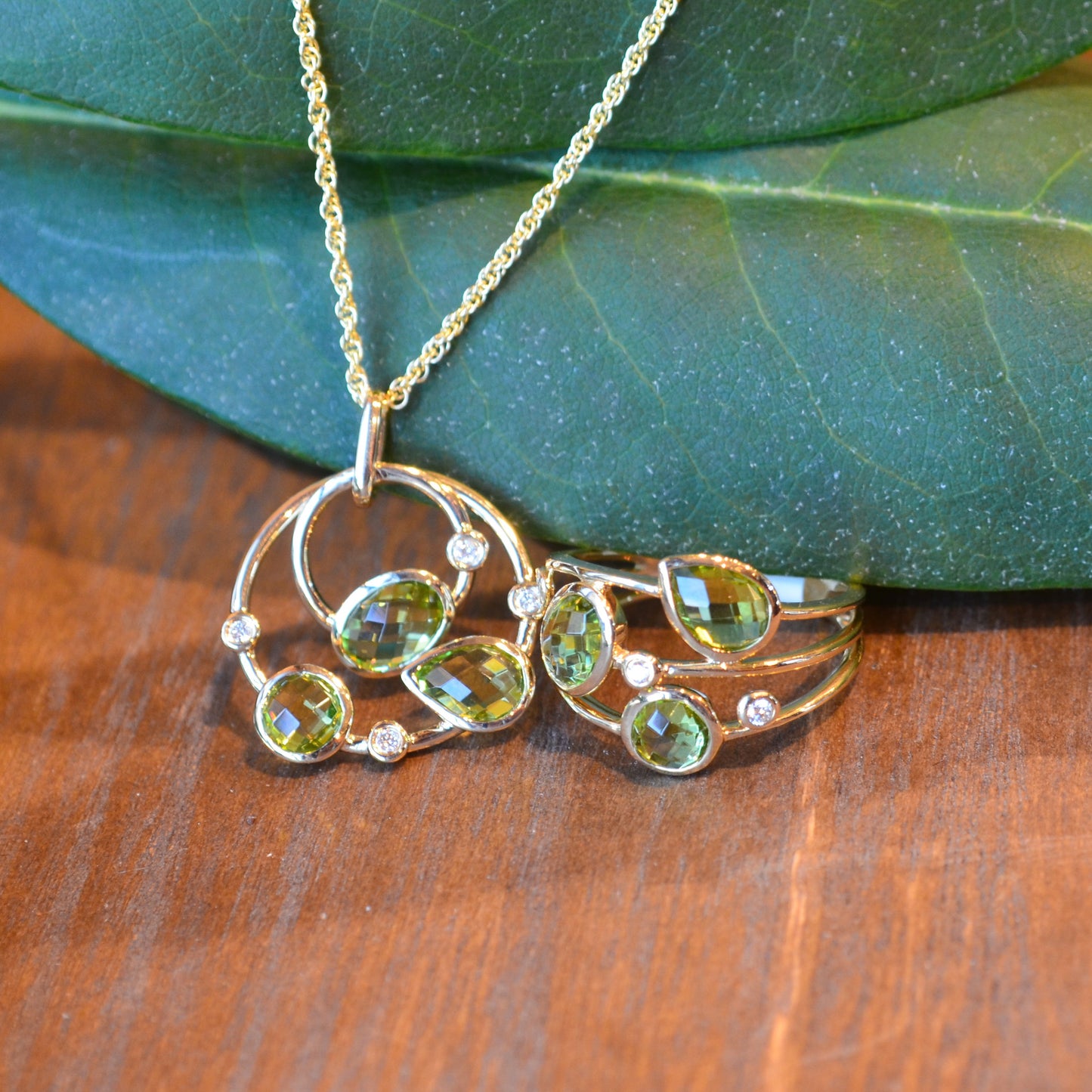 14kY 2.45ct Peridot .05ct Dia Ring D5676