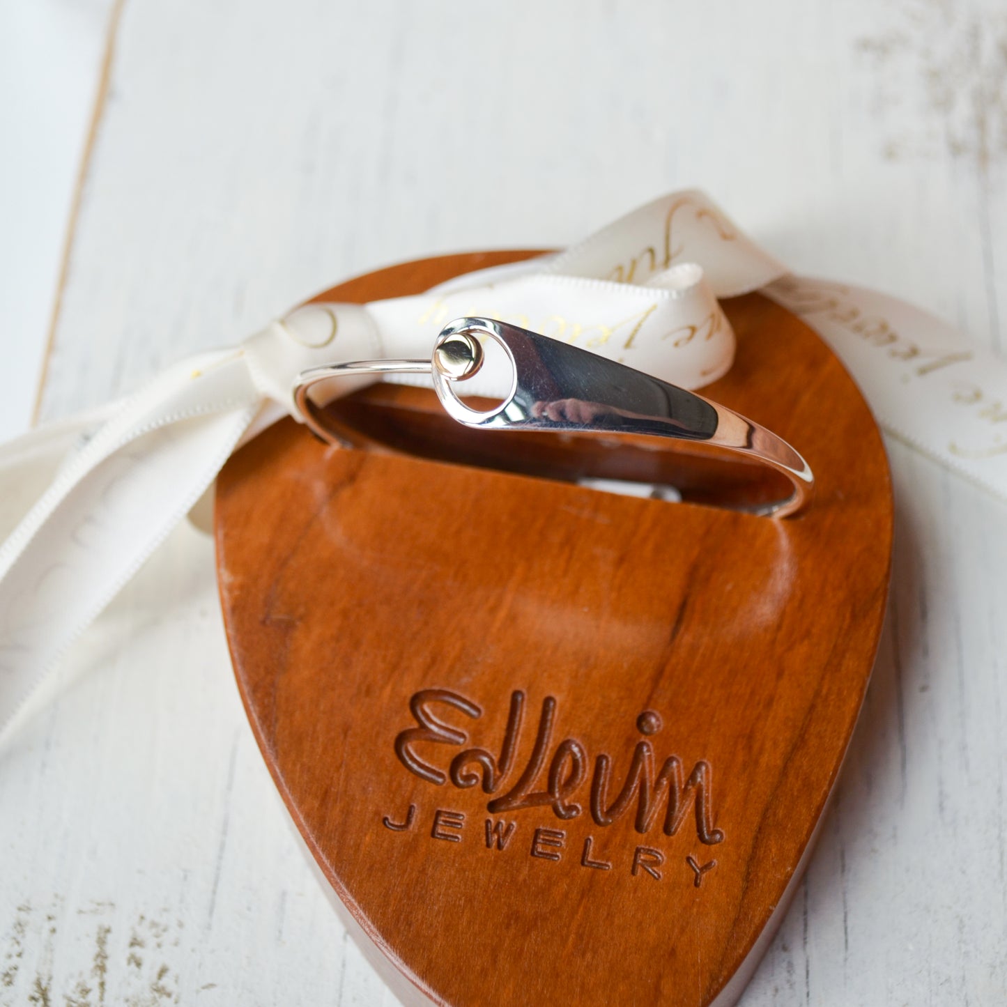 SS/YG Jitterbug Bracelet BR28742-LM