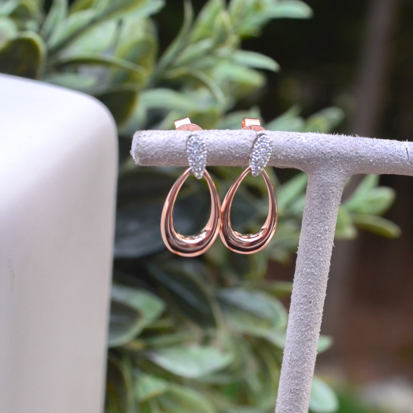 14kR/W .07cttw Diamond Dangle Earring SC22009278