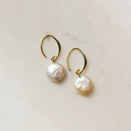 14kY Coin Pearl Simple Sweep Earring 01/1085-CO
