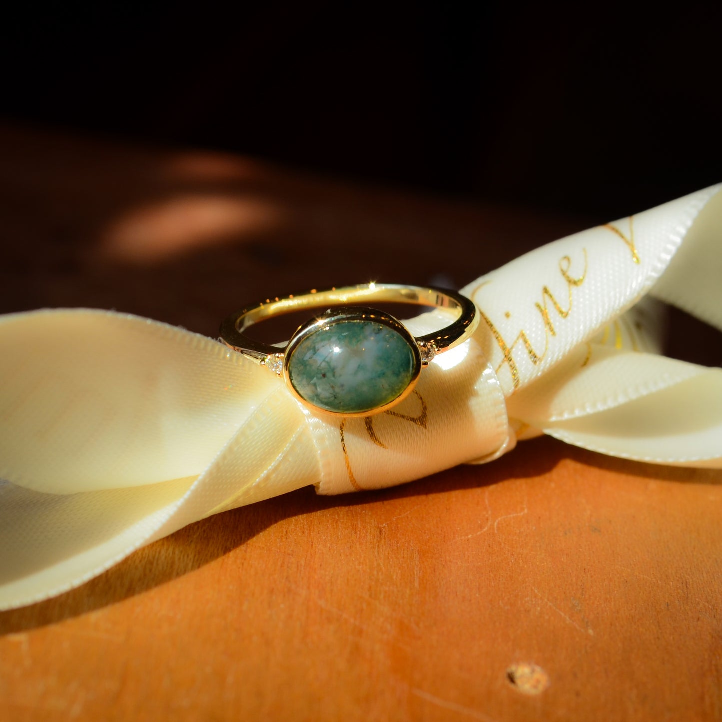 14kY 9x7mm Moss Agate .03ct Dia Ring 72315-7