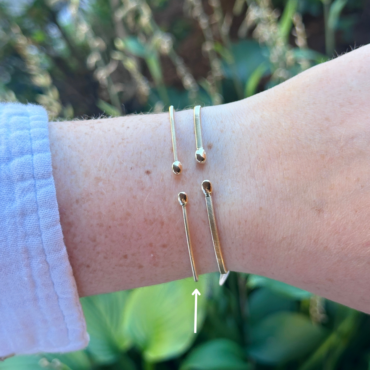 14kY 1.5mm Bangle Bracelet B22001133GOZM