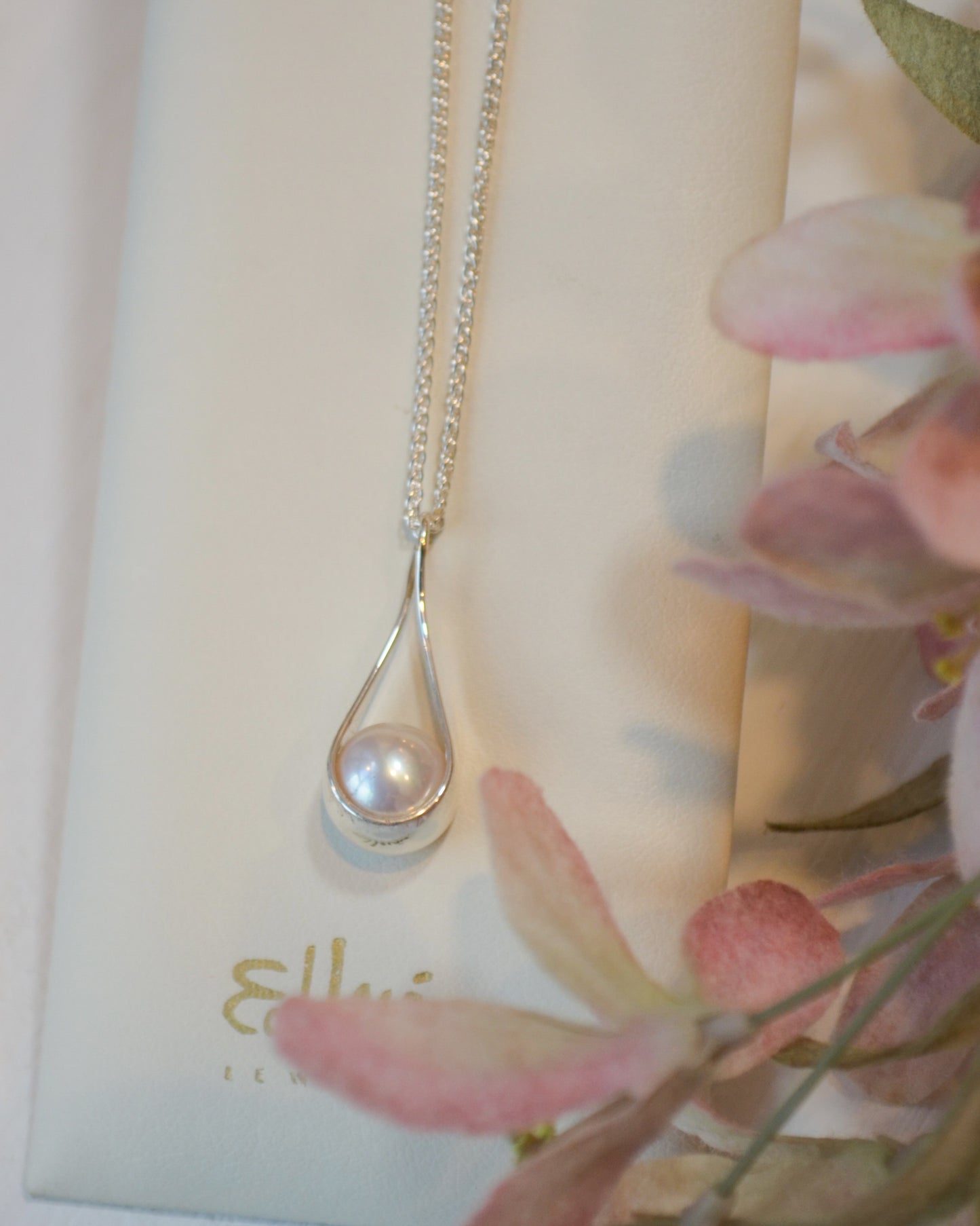 SS Pearl Captivating Necklace PE75412FWP-18