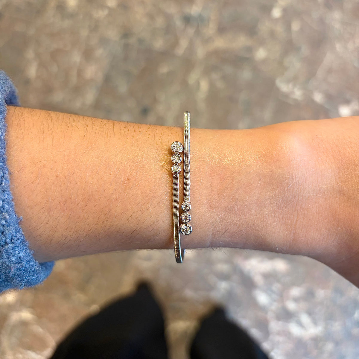 14kW .58cttw Diamond Bezel Flexible Bangle B22001080ZS