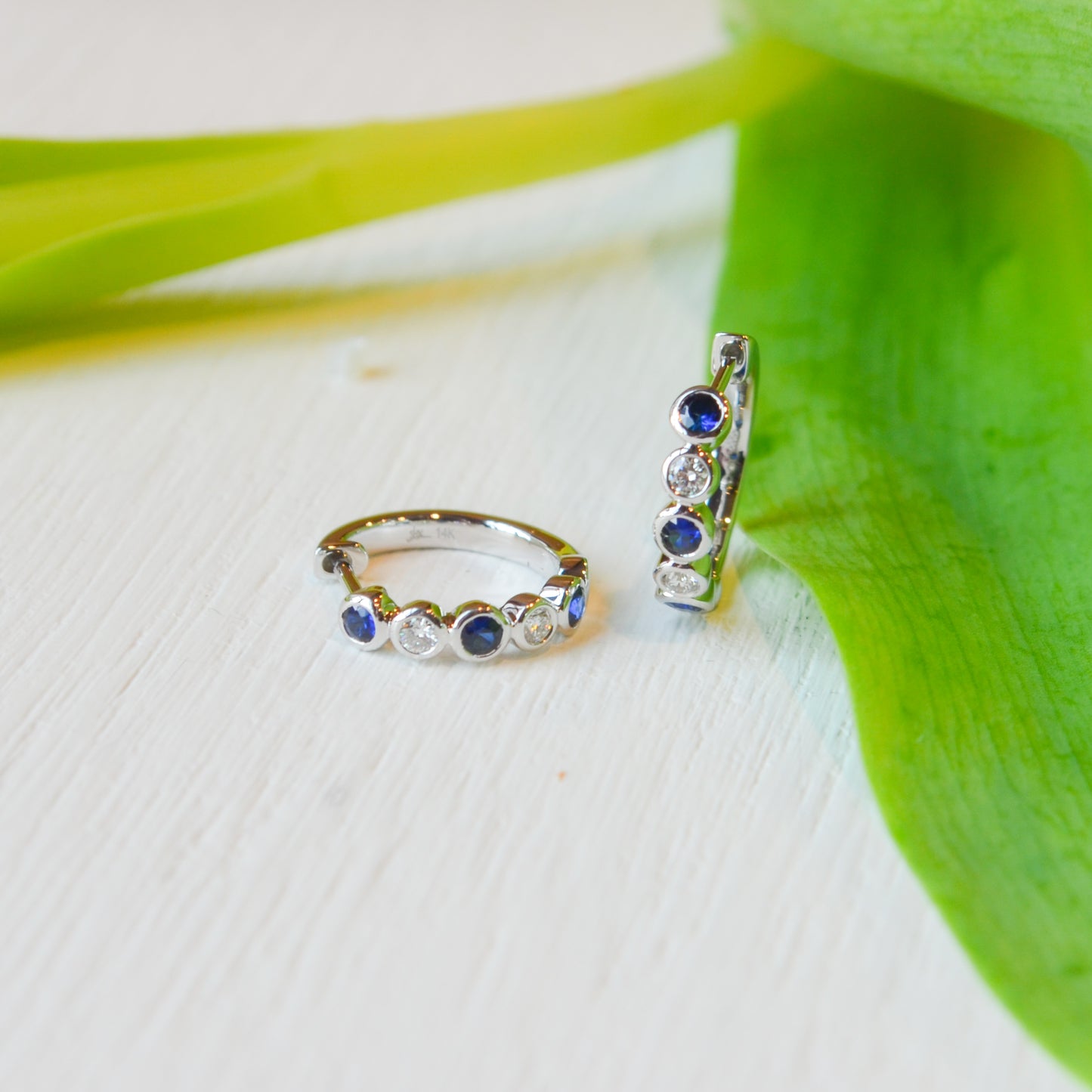 14kW .45ct Saph & .16ct Dia Hoop SC55026663