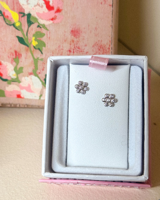 SS White CZ Flower Earring ES440