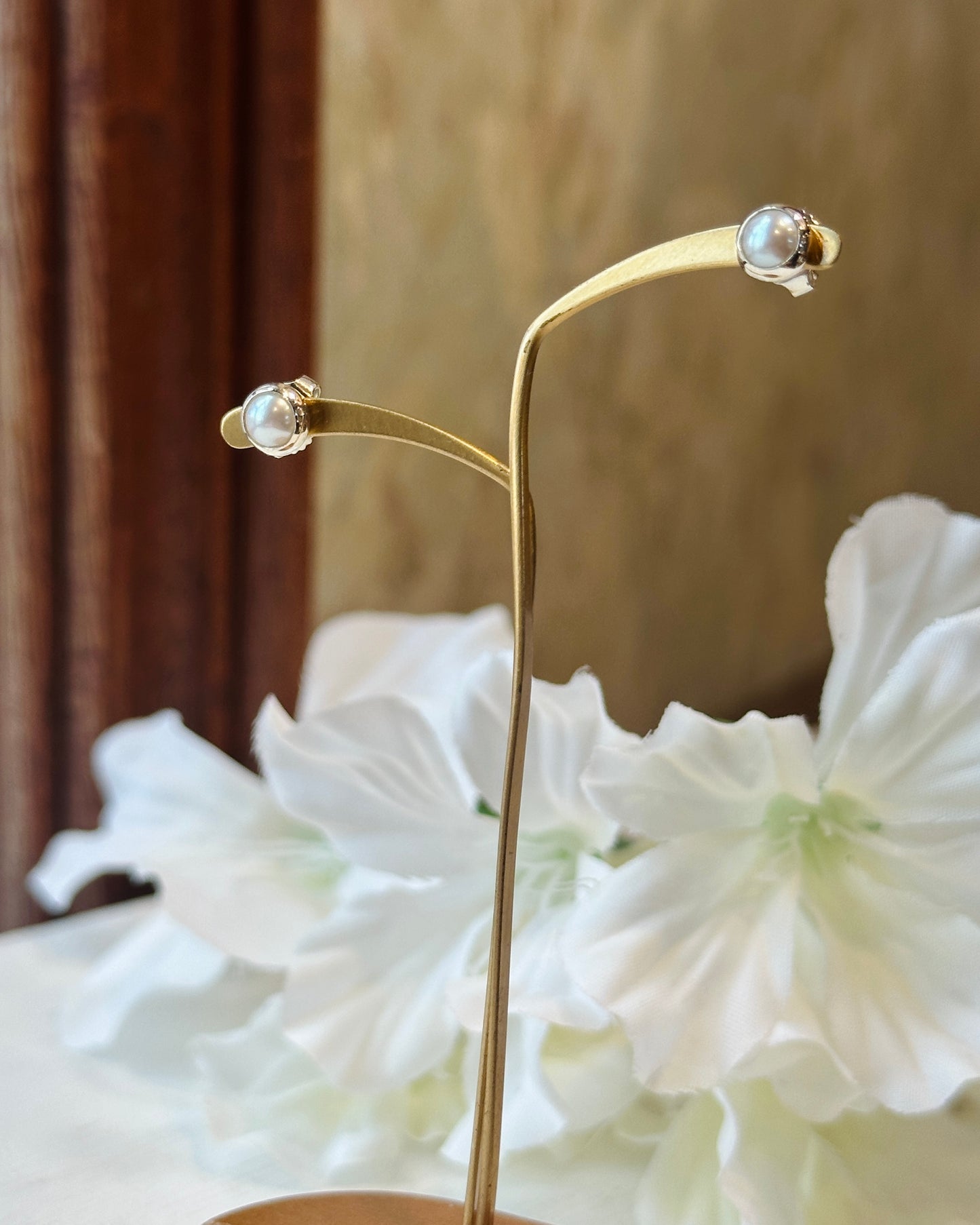 SS Button w/Pearl Small Earring EA04811P