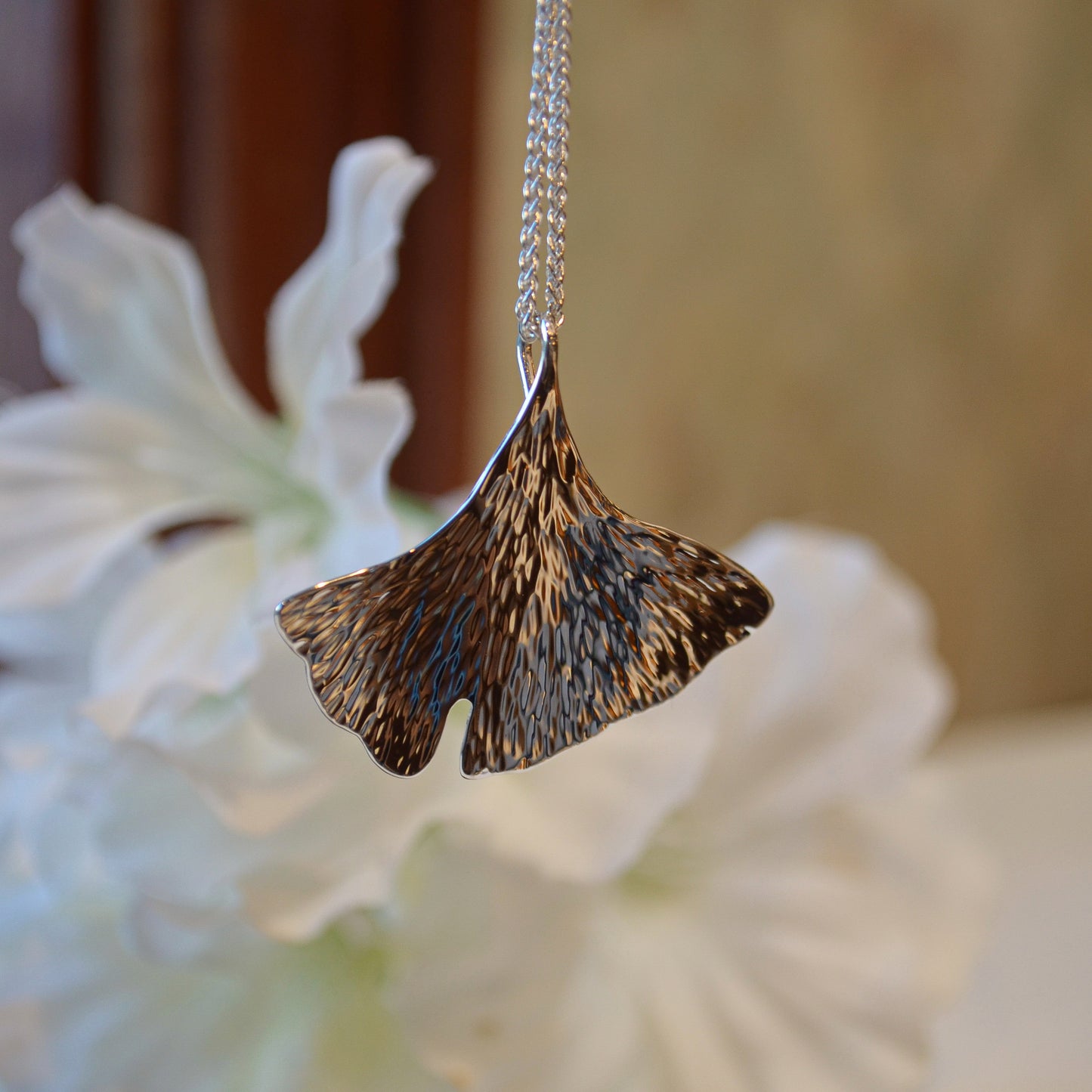 SS Ginkgo Necklace PE39512-18