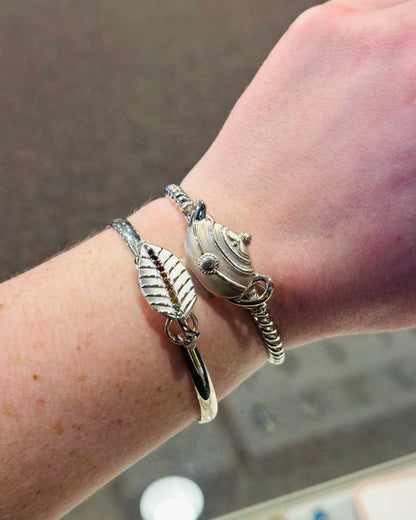 SS Gradient Leaf Clasp SB5957