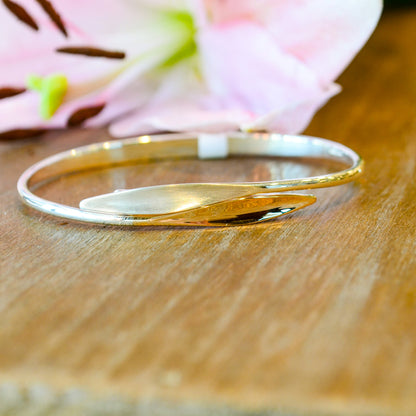 SS/YG Willow Swing Bracelet BR89142-LM