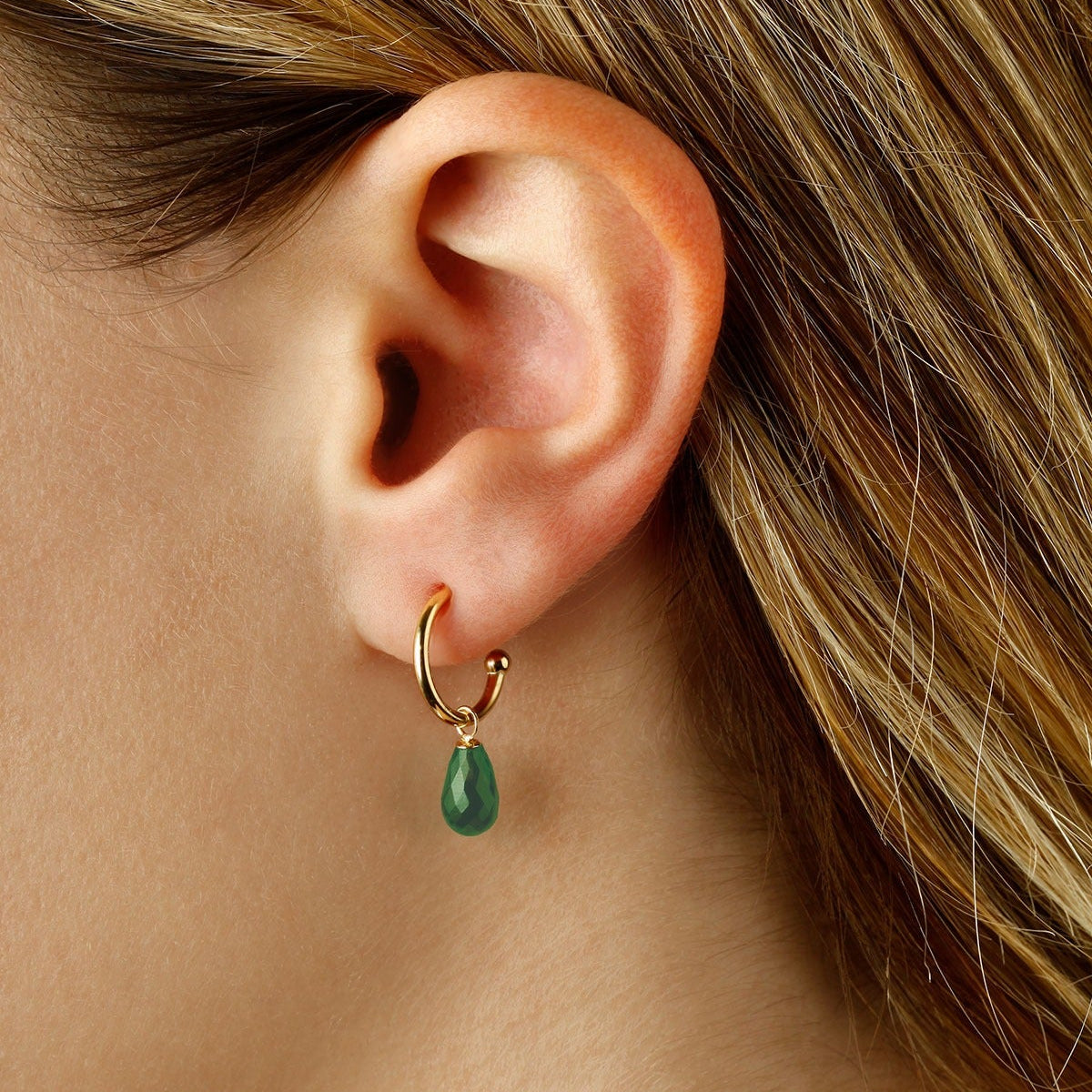 14kY Emerald Drop Hoop 03/606EM-M