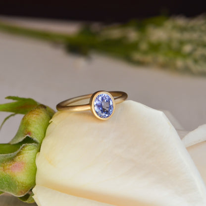 14kY .97ct Ceylon Sapphire Bezel Ring
