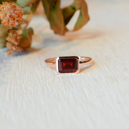 14kR 1.88ct Garnet Bezel Ring SC36214850 - 7