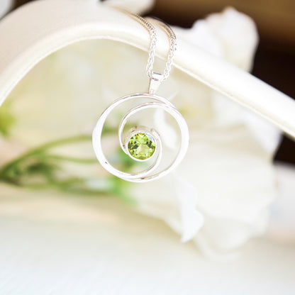 SS Tide Pool Necklace w/ Peridot PE30712FP-18