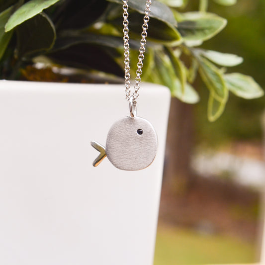 SS/18k Vermeil Fish Necklace CG120-6900/O