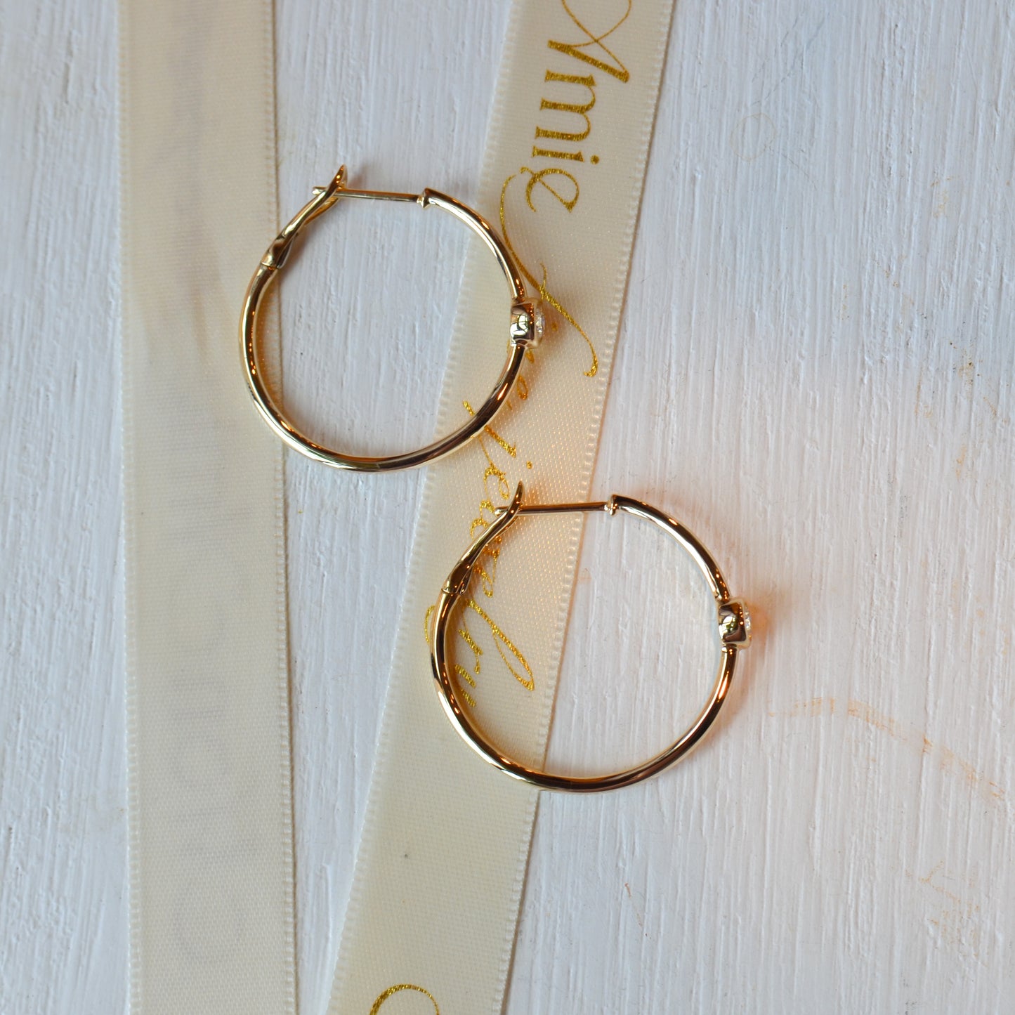 14kY .37cttw Diamond Bezel Hoop CU55002114D1.15
