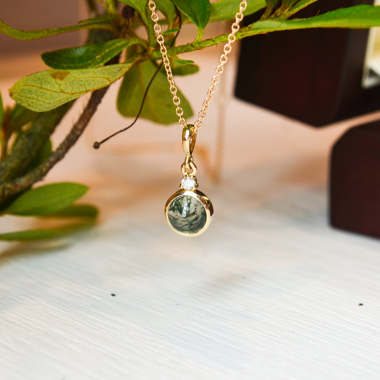 14kY Moss Agate & 0.03ct Dia Necklace 87438