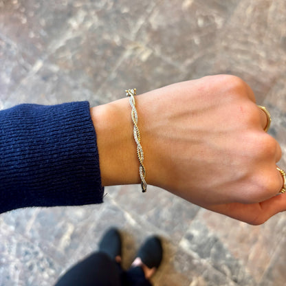 14kY .54cttw Diamond Twist Bangle SC55025550RDZM