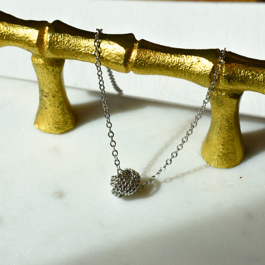 SS Twisted Love Knot Pendant 65/141