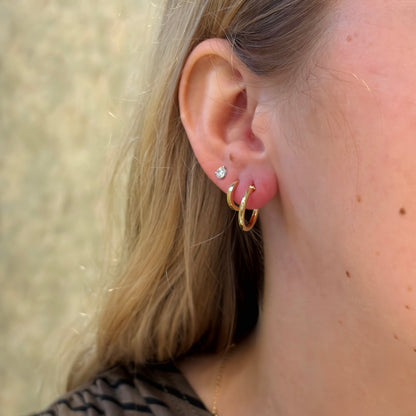 14kY 2x15mm RoundHoop LE2470