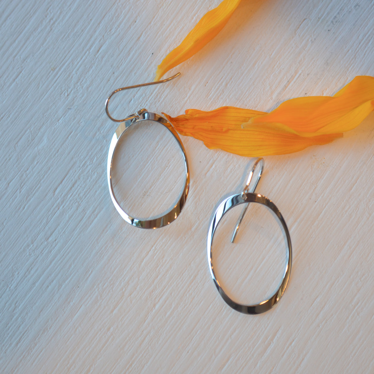 SS Flat Domed Oval Drop Earring 14468-SS
