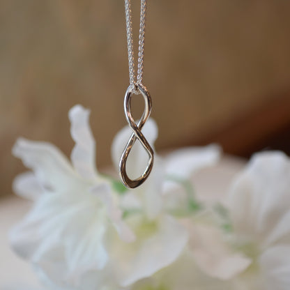 SS Infinity Necklace PE54212-18