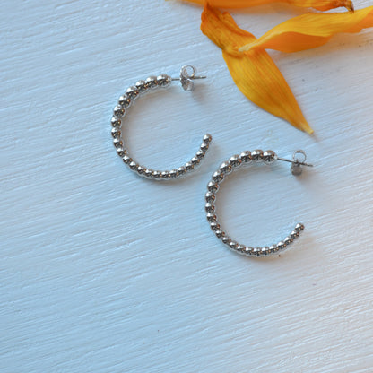 SS Graduated Bead Half Hoop 71/254