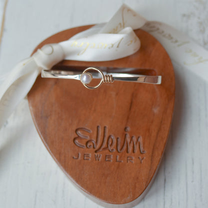 SS/YG Saratoga Bracelet w/ White Pearl BR34142P-LM