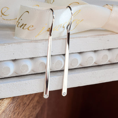 SS .06cttw Diamond Icicle Earring EA24012D