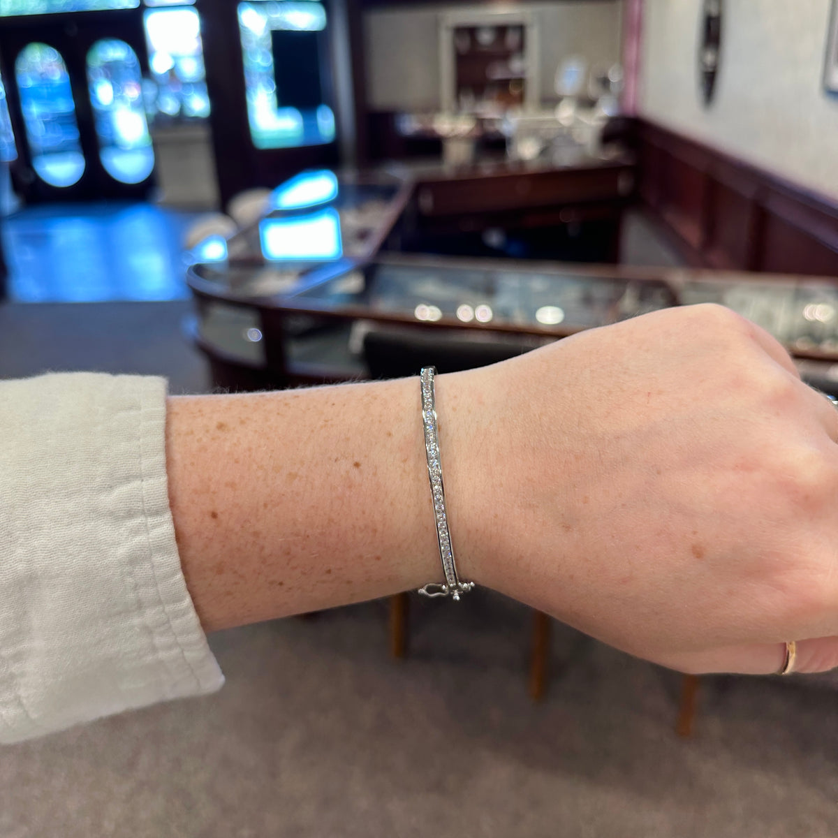 SS CZ Hinged Bangle Bracelet SG280TLCZ