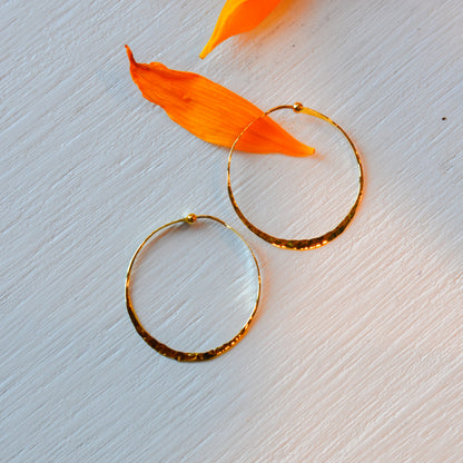 14kY Flat Hammered Endless Hoop 362200