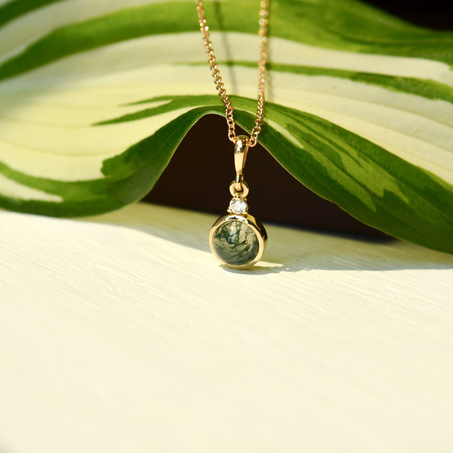 14kY Moss Agate & 0.03ct Dia Necklace 87438