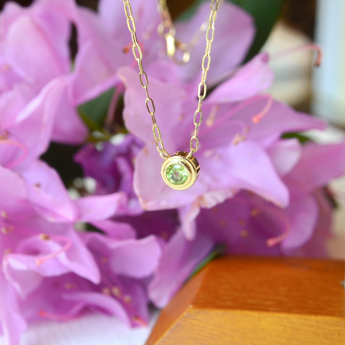 14kY 4mm Peridot Bezel Paperclip Necklace 88688