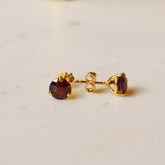 14kY 6mm Garnet Stud 01/814-01