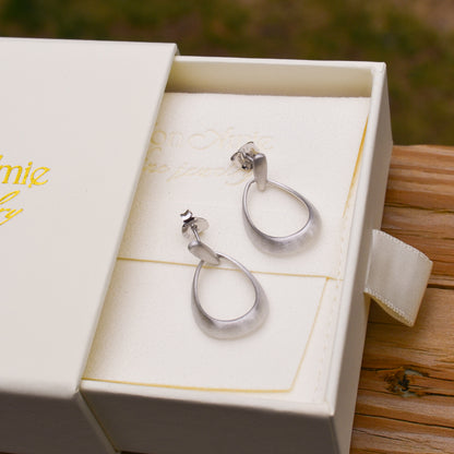 SS Satin Oval Dangle Earring PE120-51M