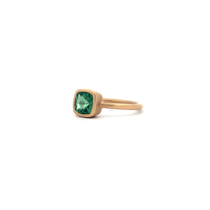 14kY .99ct Green Tourmaline Bezel Ring