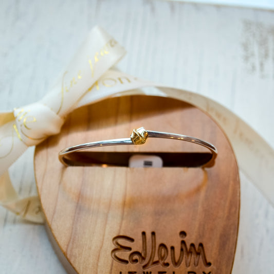 SS/YG Petite Love Knot Bracelet BR68142W-LM