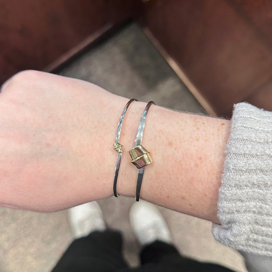 14kY Love Knot Bracelet BR68022-LM