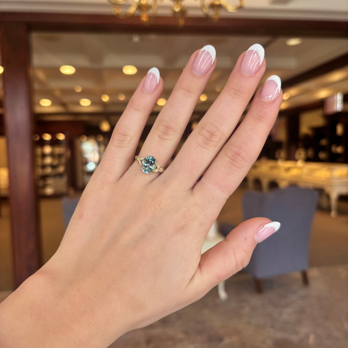 14kY 2.24ct Aquamarine .05cttw Diamond Ring