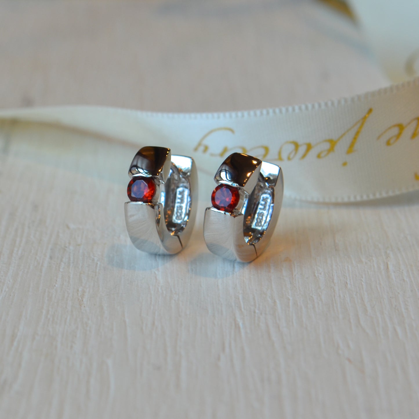 SS .70cttw Garnet Huggie Hoop SEM85TLGA