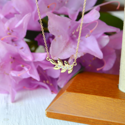14kY .03cttw Diamond Leaf Necklace 88697 - 16"