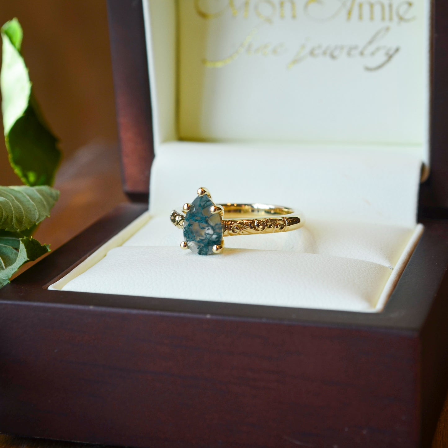 14kY 9x6mm Pear Moss Agate Ring 126333