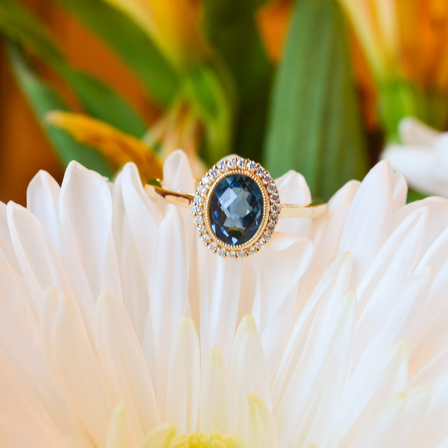 14kY 1.27ct London Blue Topaz .15cttw Diamond Ring D5633