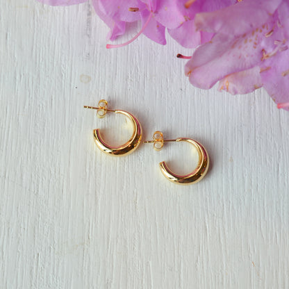 14kY 4.3x14.4mm Taper Hoops 689324