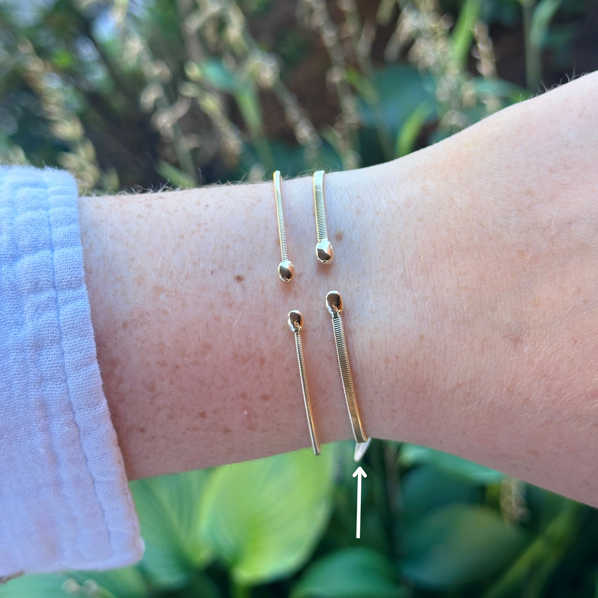 14kY 2.5mm Bangle Bracelet B22001133GOV2ZS
