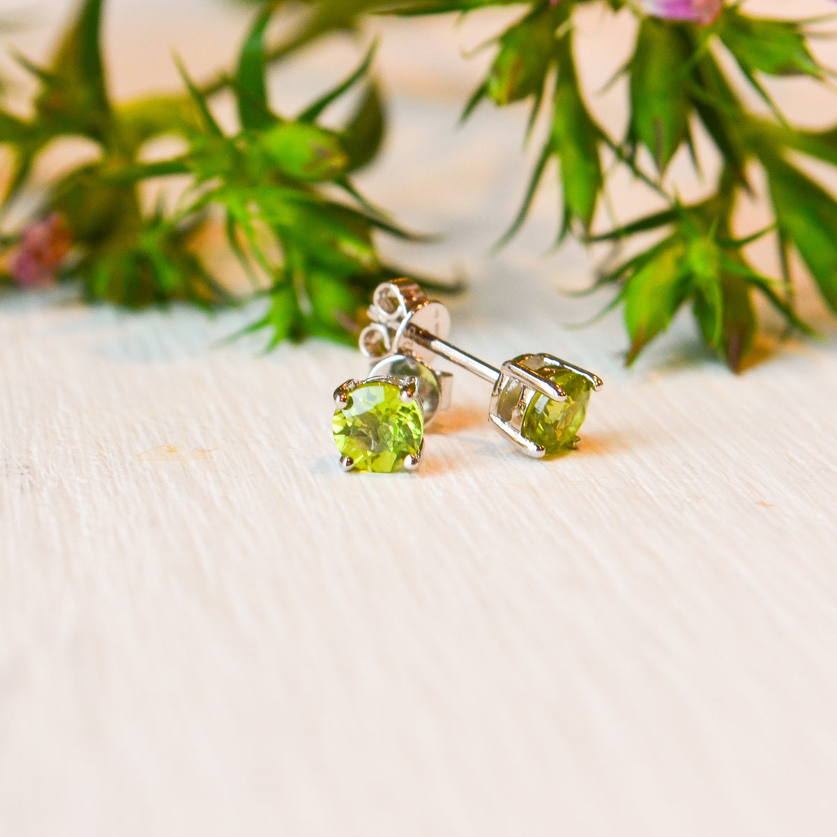 SS 5mm Peridot Stud