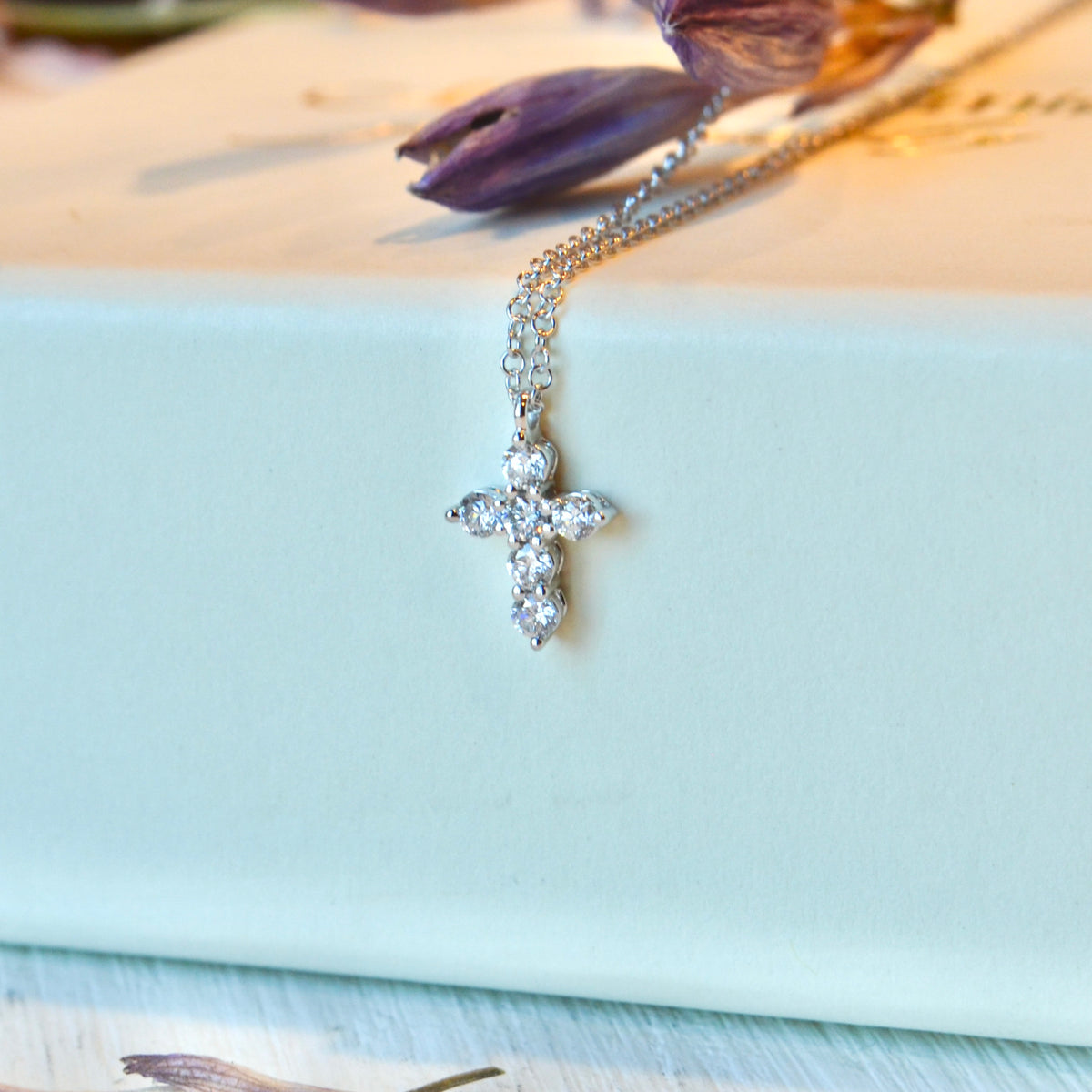 14kW .25cttw Diamond Cross Necklace SC55021393