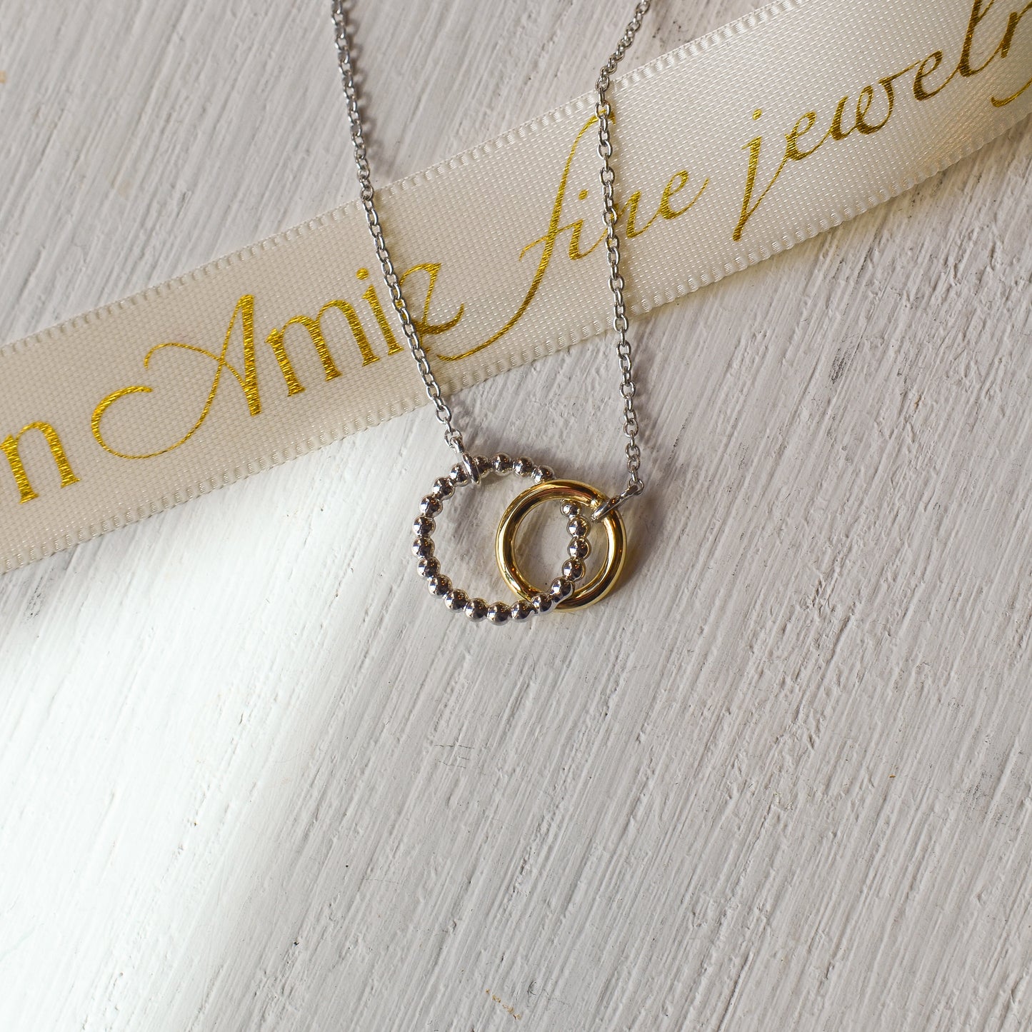 SS/14kY Interlocking Circle Necklace NK8166MZJJJ